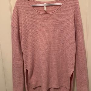 Long sleeve knit high/low long sleeve
